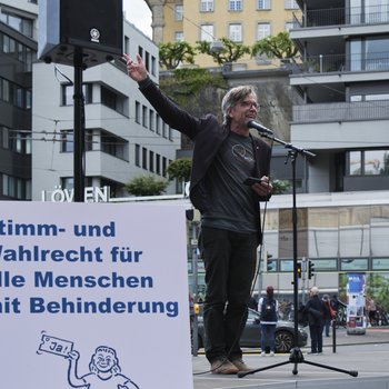 Redner, Michael Ledergerber