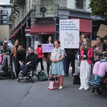 Teilnehmende an der Kundgebung