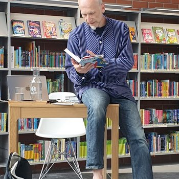 Bruno Blume liest aus seinem Buch Superma