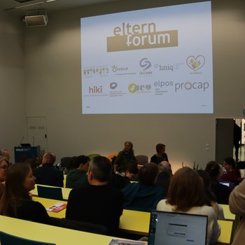 Powerpointfolie mit den Logos der Organisatoren