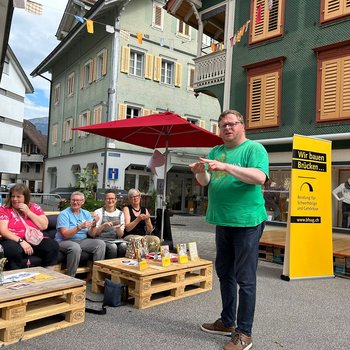 Gebärdensprach-Crashkurs mit Gian-Reto Janki